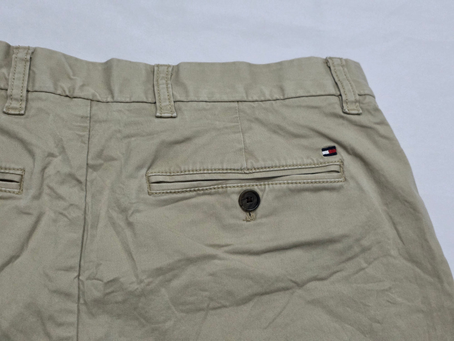 Bermuda Tommy Hilfiger Talla 32 Café (Usado)