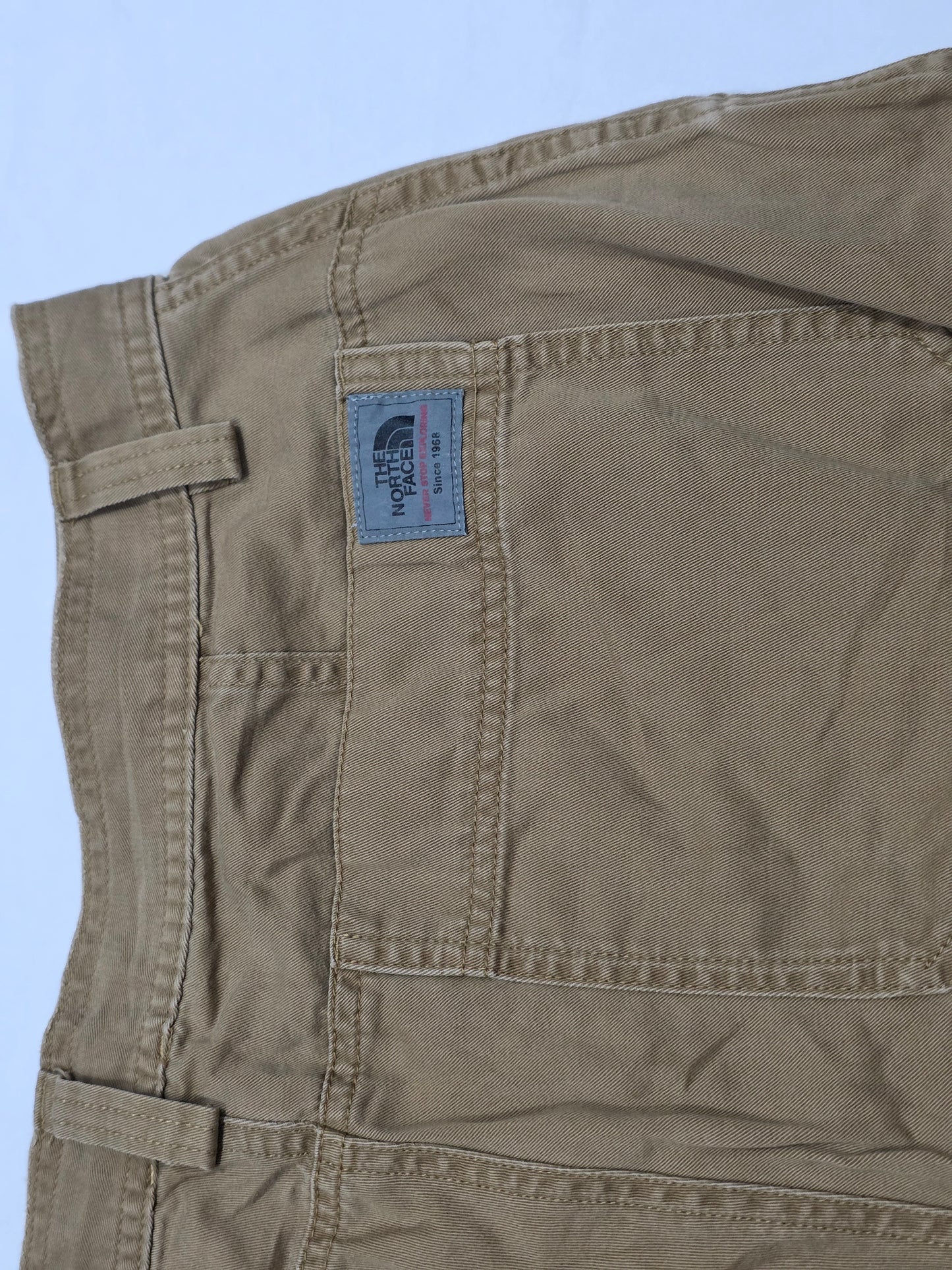 Bermuda The North Face Talla 32 Cafe Largo (Usado)