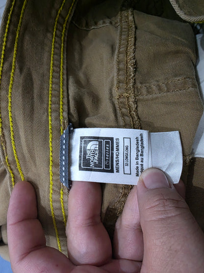 Bermuda The North Face Talla 32 Cafe Largo (Usado)