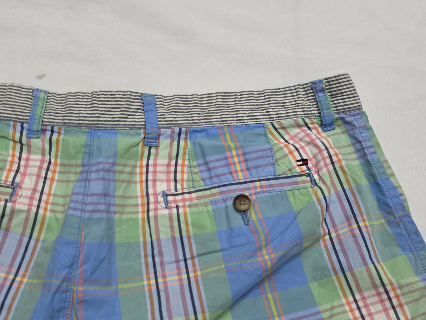 Bermuda Tommy Hilfiger Talla 36 Cuadro Azul Y Verde (Usado)
