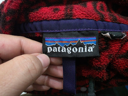 Chamarra Patagonia Xgrande Xl Roja Figuras (Usado)