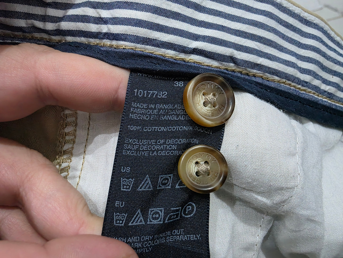 Bermuda Tommy Hilfiger Talla 38 Cafe (Usado)