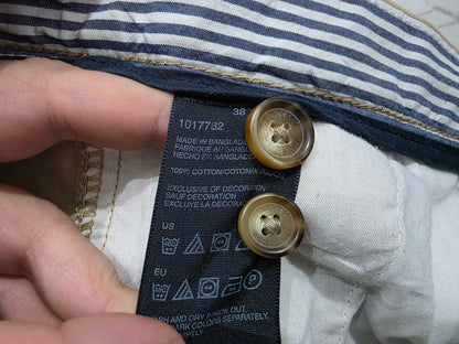 Bermuda Tommy Hilfiger Talla 38 Cafe (Usado)