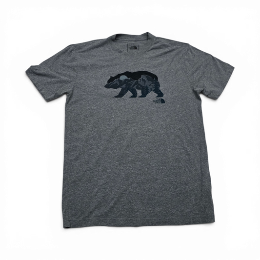 Playera The North Face Mediana M Gris Oso (Usado)