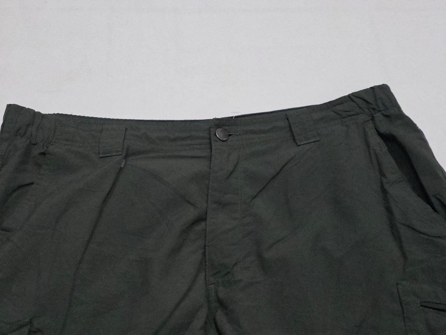 Bermuda Columbia Talla 36 Verde