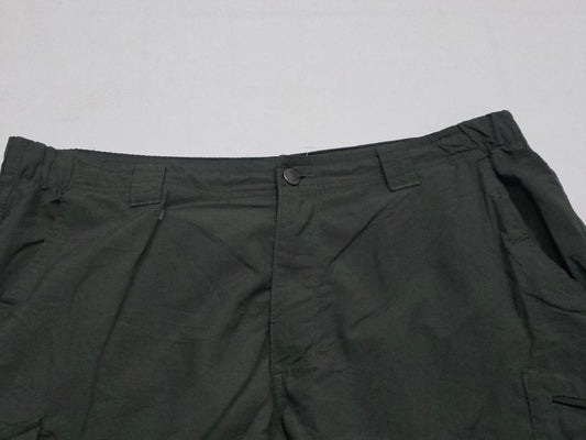 Bermuda Columbia Talla 36 Verde