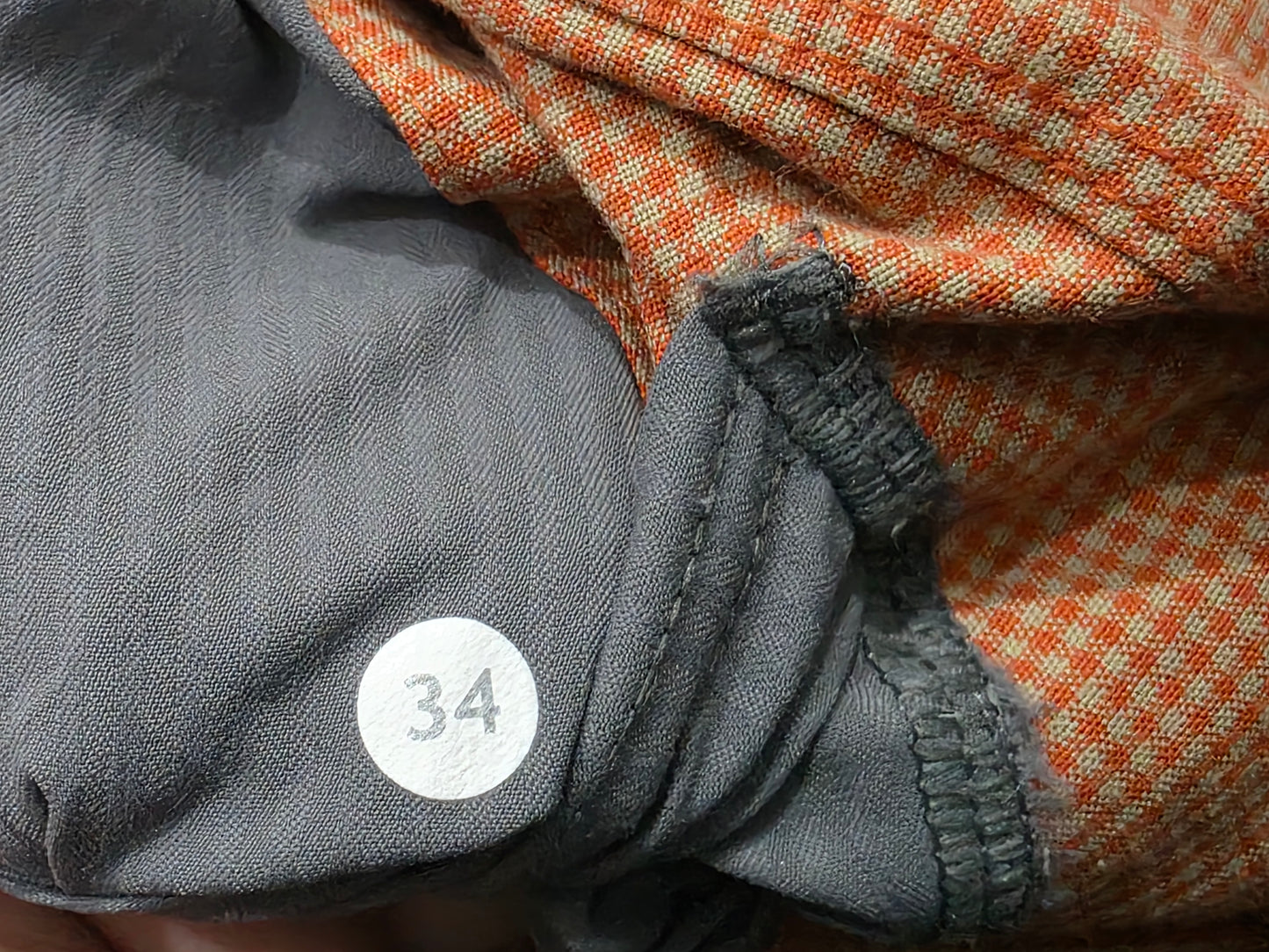 Bermuda Lululemon Talla 34 Naranja