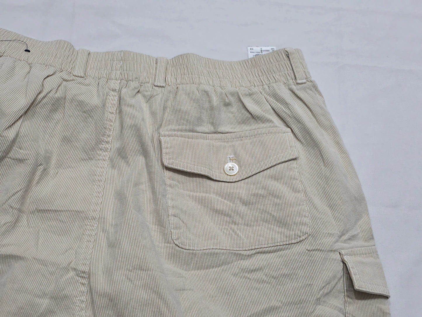 Bermuda Short Brooks Brothers Talla 36 Beige (Usado)