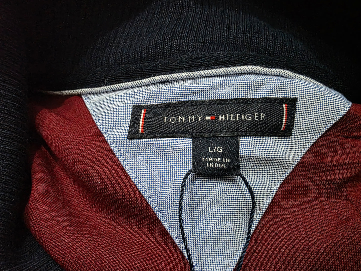 Sueter Tommy Hilfiger Grande L Vino Cierre Corto (NUEVO)