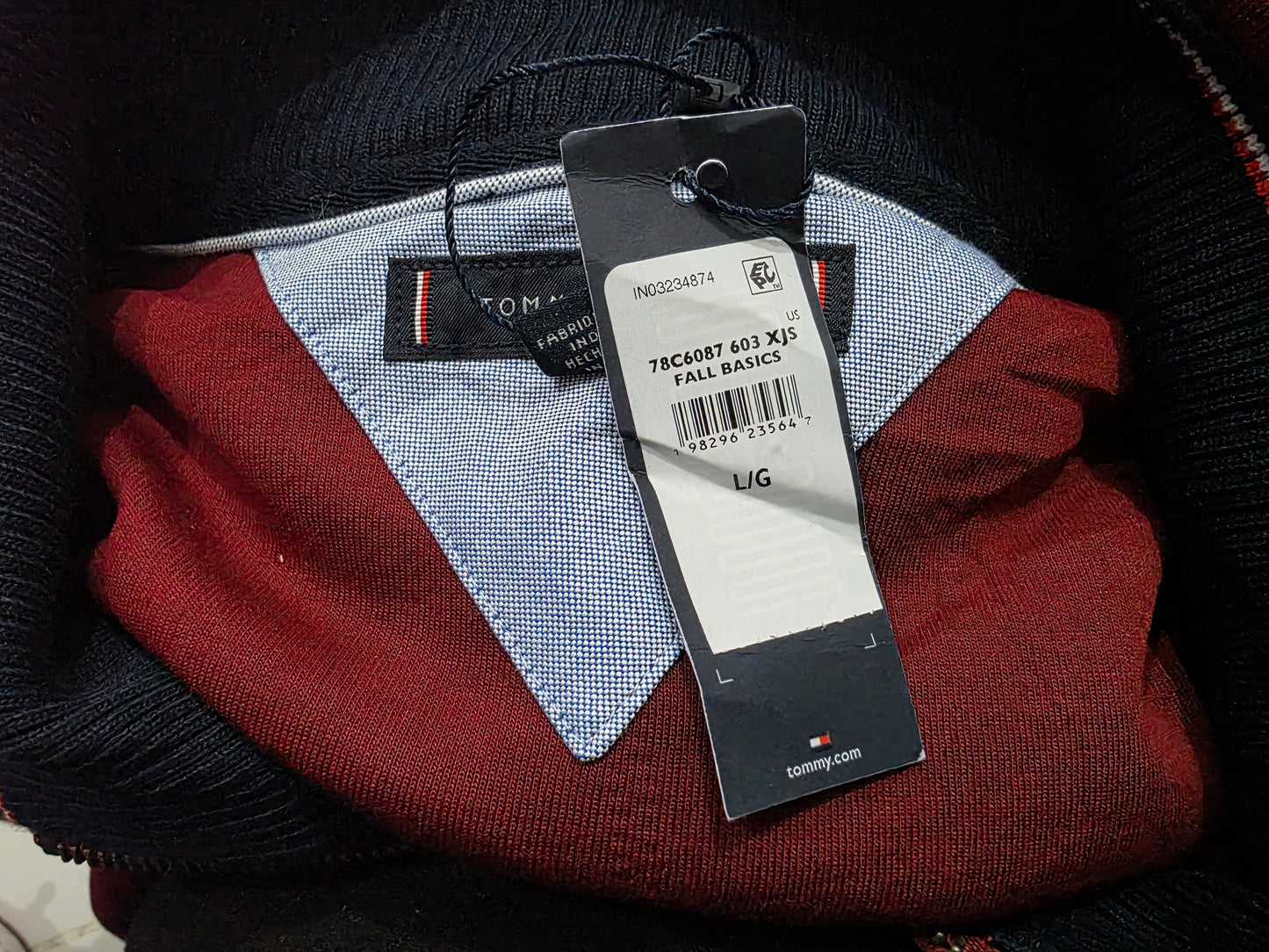 Sueter Tommy Hilfiger Grande L Vino Cierre Corto (NUEVO)