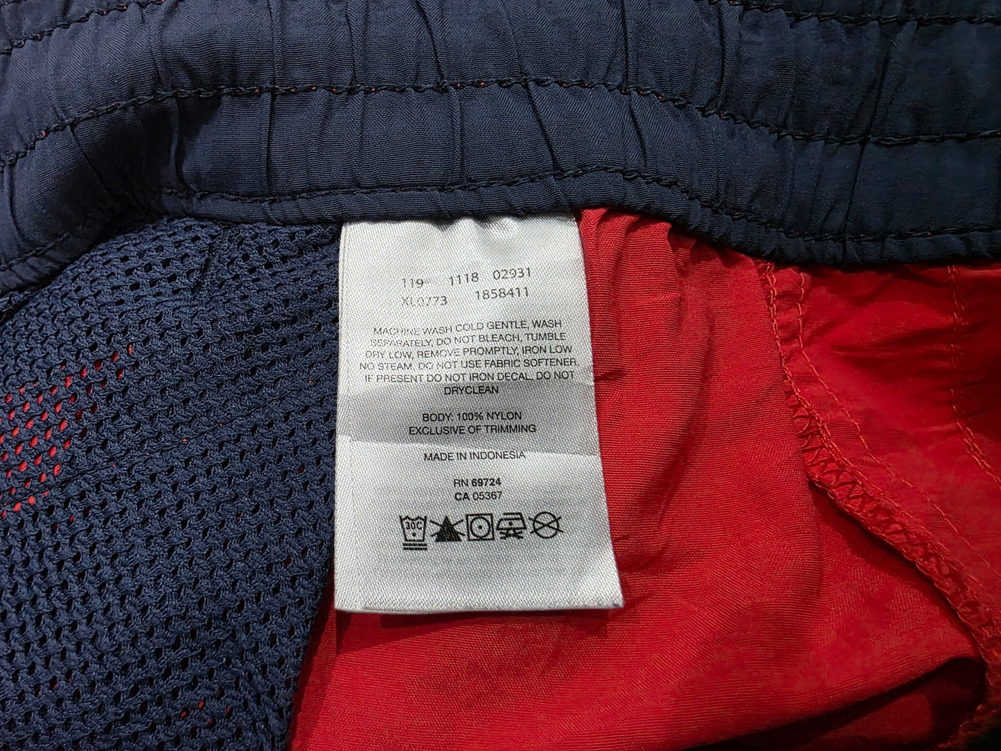 Bermuda Corta Columbia Grande L Rojo Y Azul (Usado)
