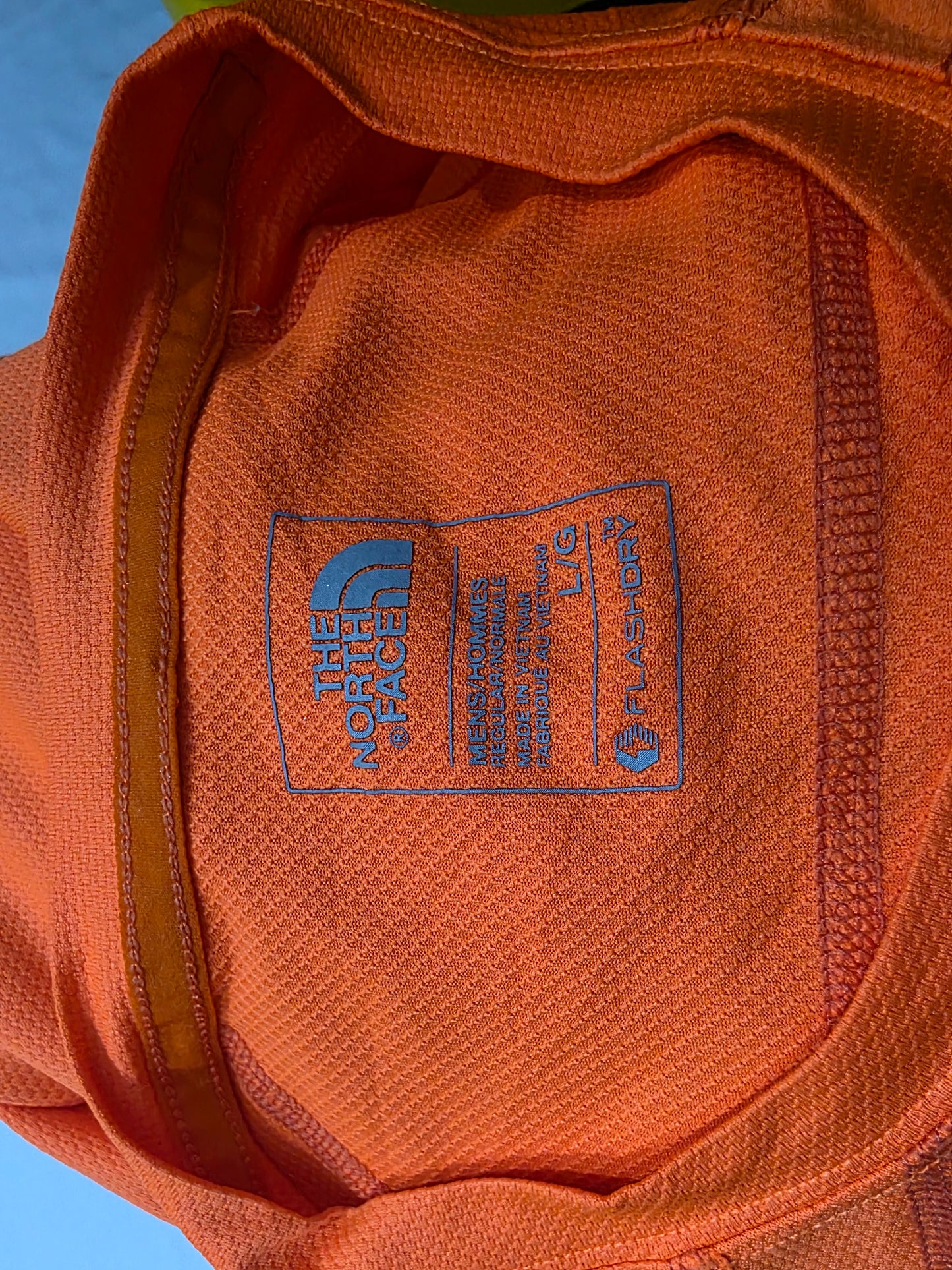 Playera The North Face Grande L Flashdry Naranja Fosforecent (Usado)