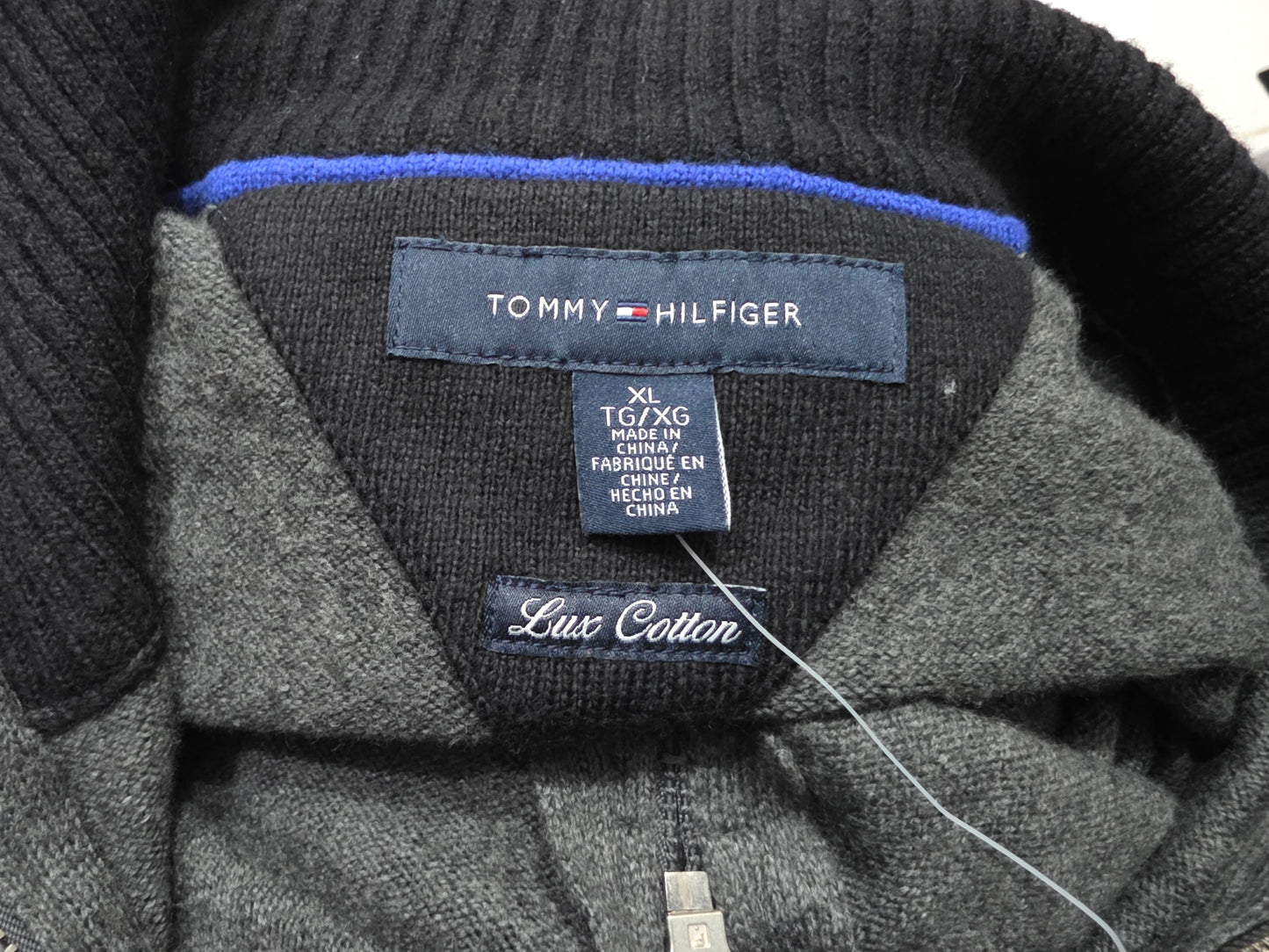 Sueter Tommy Hilfiger Xgrande XL Gris (NUEVO)