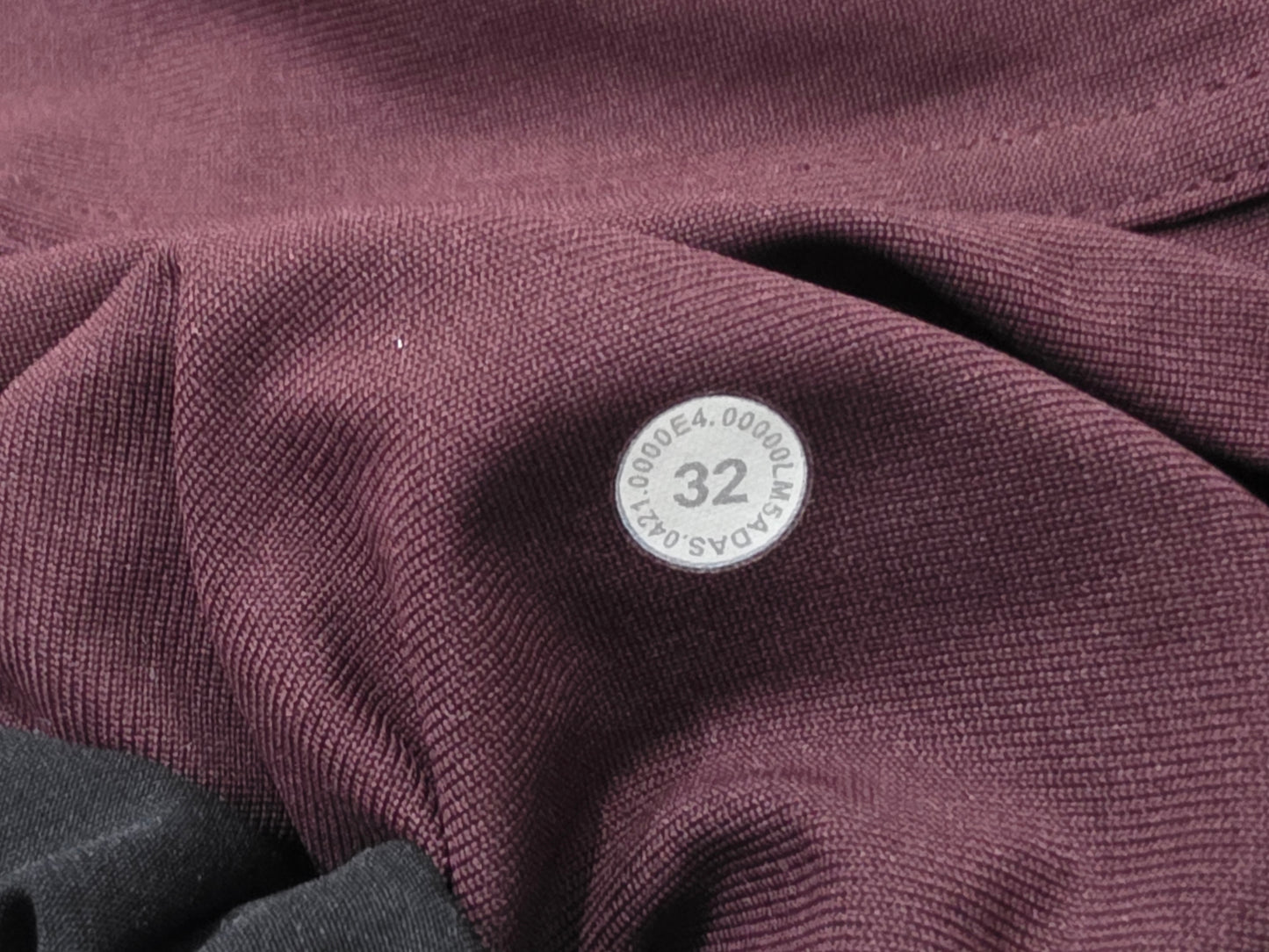 Pantalon Lululemon Talla 32 Deportivo Vino (Usado)