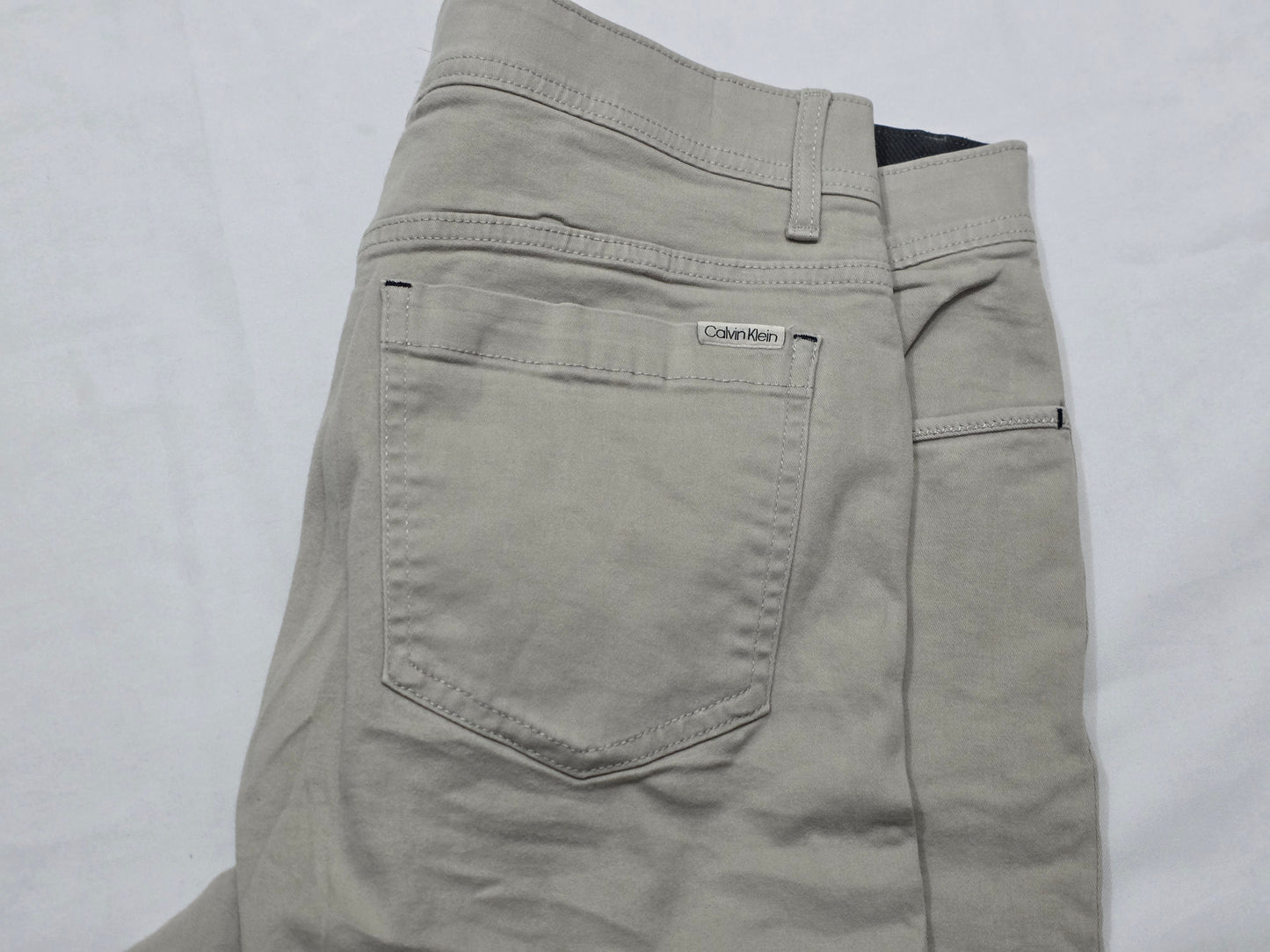 Pantalon Calvin Klein 34x32 Slimfit Beige (Usado)