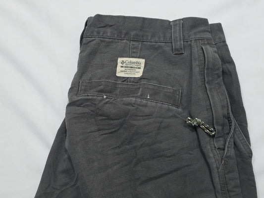 Pantalon Columbia 34x32 Recto Gris Deslavado (Usado)