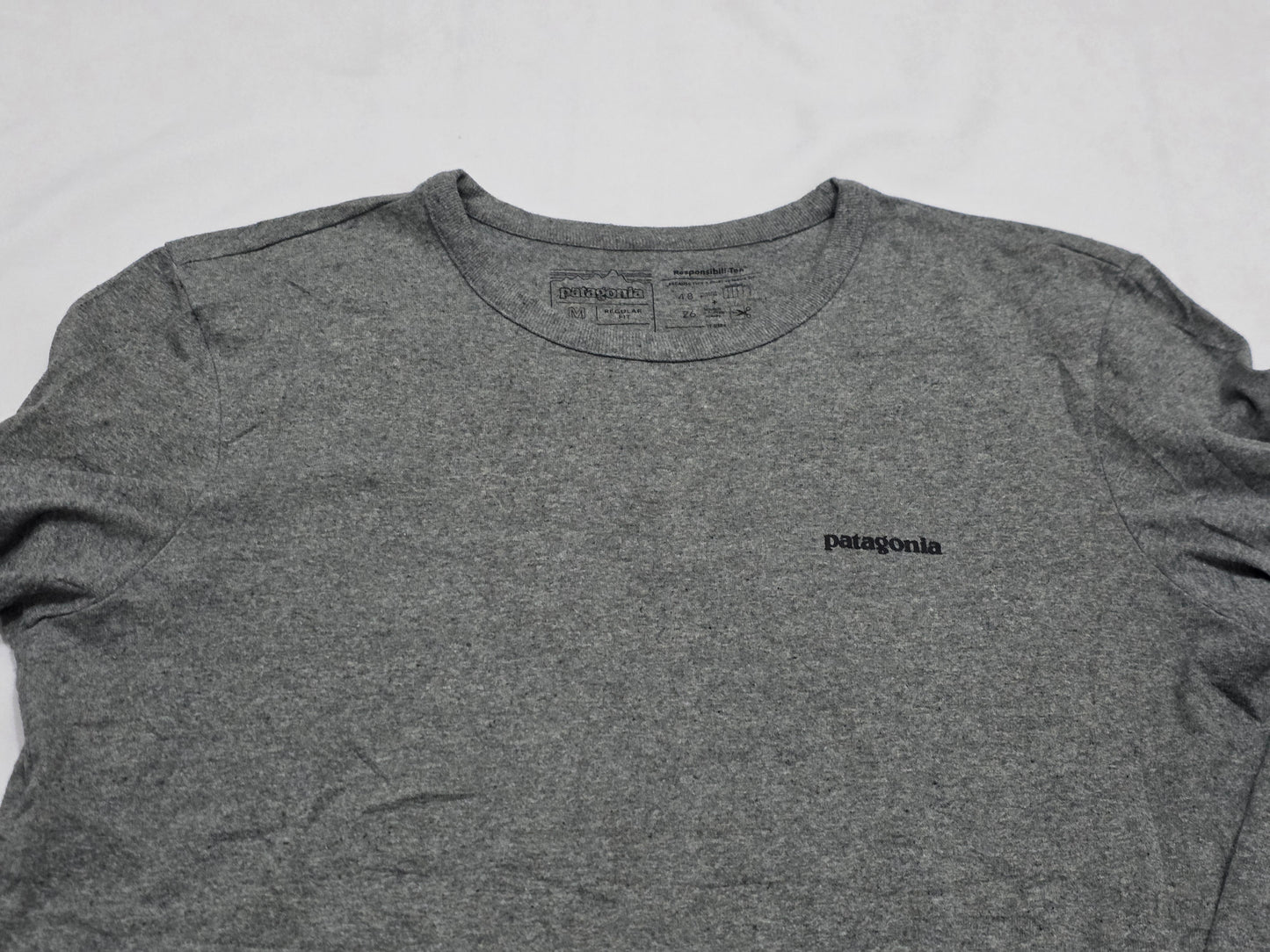 Playera Manga Larga Patagonia Mediana M Gris Logo (Usado)