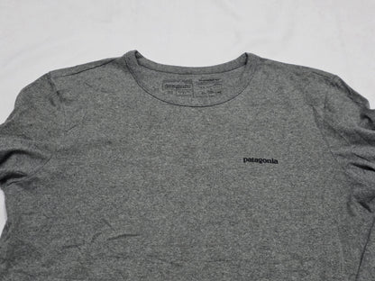 Playera Manga Larga Patagonia Mediana M Gris Logo (Usado)