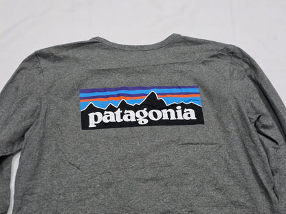 Playera Manga Larga Patagonia Mediana M Gris Logo (Usado)