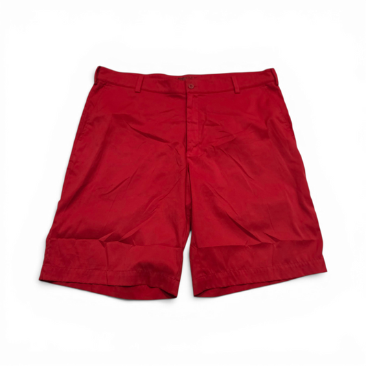 Bermuda Nike Golf Talla 36 Coral Oscuro (Usado)