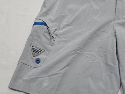 Bermuda Columbia Talla 36 Gris (Usado)