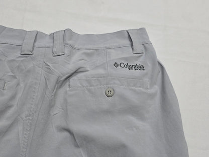 Bermuda Columbia Talla 36 Gris (Usado)