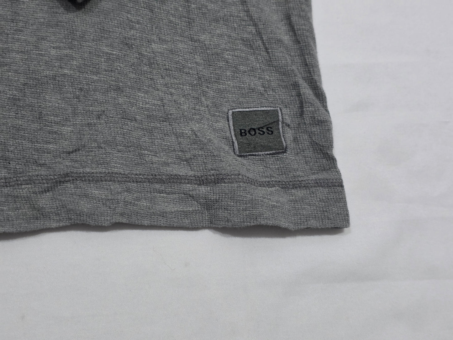 Playera Manga Larga Boss Xgrande Xl Slimfit Gris (Usado)