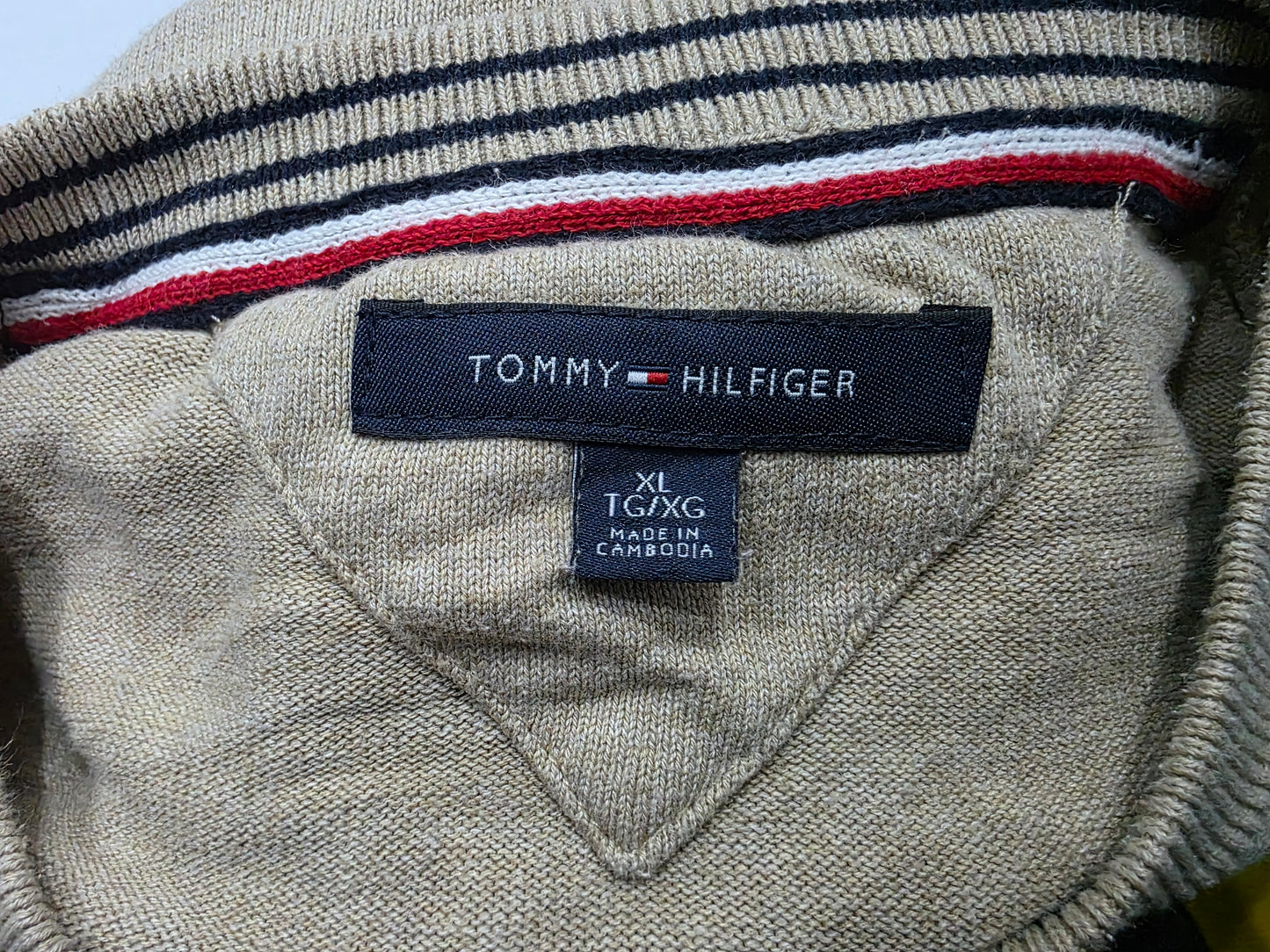 Sueter Tommy Hilfiger Xgrande Xl Cafe (Usado)