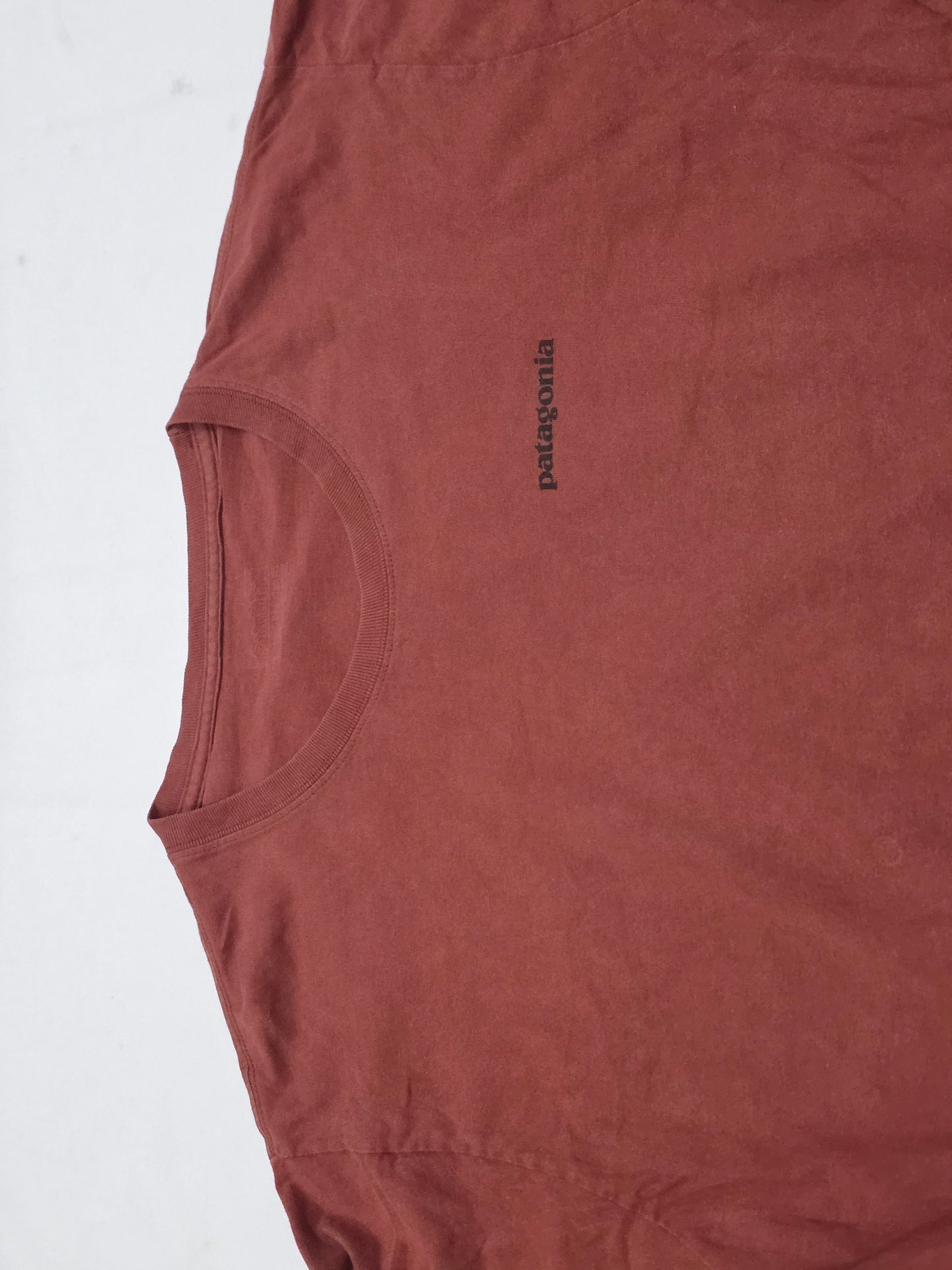Playera Patagonia Grande L Vino Manga Larga