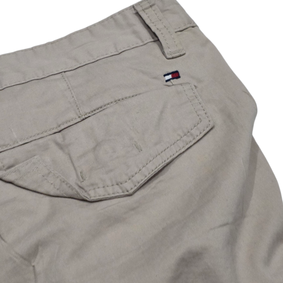 Bermuda Tommy Hilfiger Talla 36 Caqui