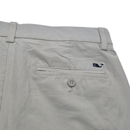 Bermuda Vineyard Vines Performance Talla 30 Beige Oscuro