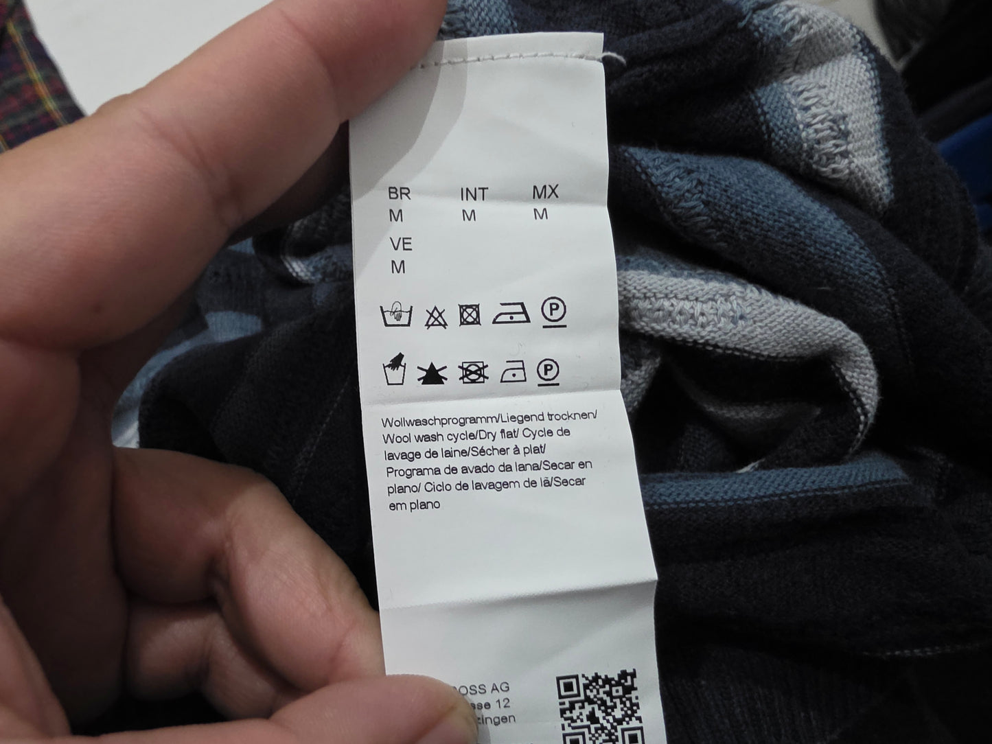 Sueter Hugo Boss Mediano M Azul Lineas