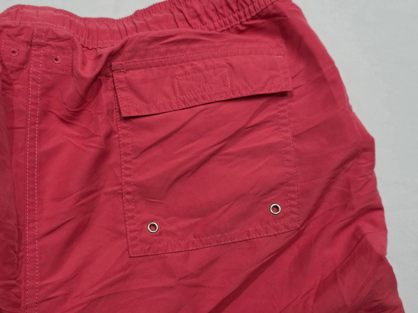 Bermuda Brooks Brothers Grande L Coral Oscuro (Usado)
