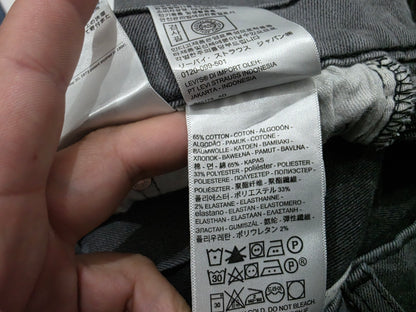 Pantalon Slimfit Levis 511 32x30 Gris Deslavado (Usado)