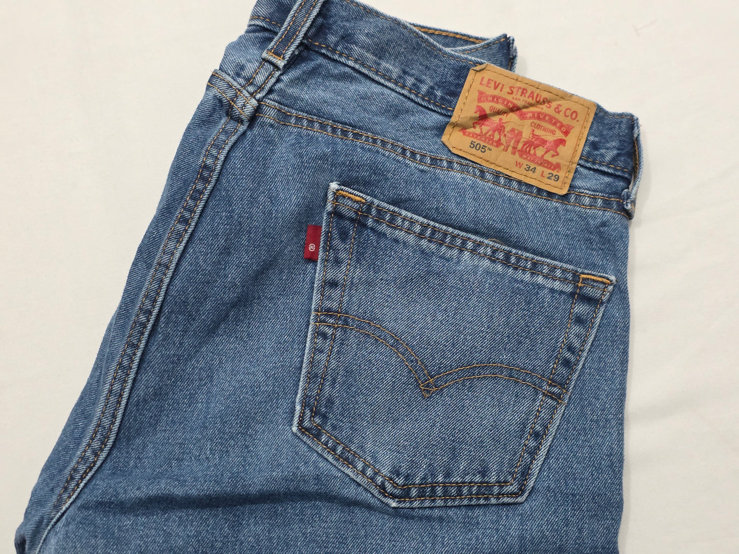 Pantalon Levis 505 34x29 Azul Marino Recto (Usado)