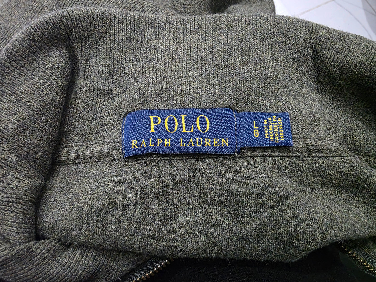Sueter Ralph Lauren Grande L Verde Pony Morado (Usado)