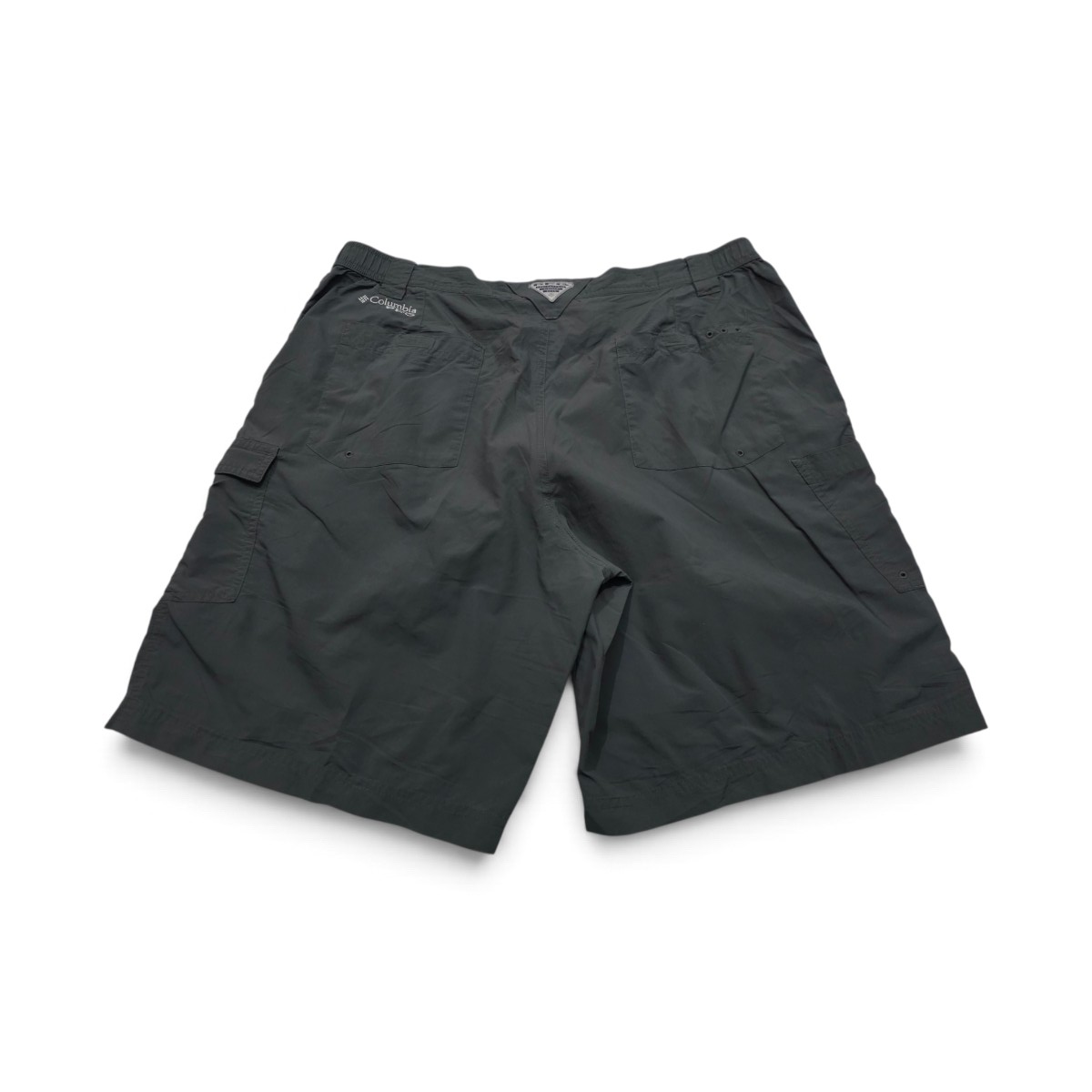 Bermuda Columbia Talla 38 Gris (Usado)