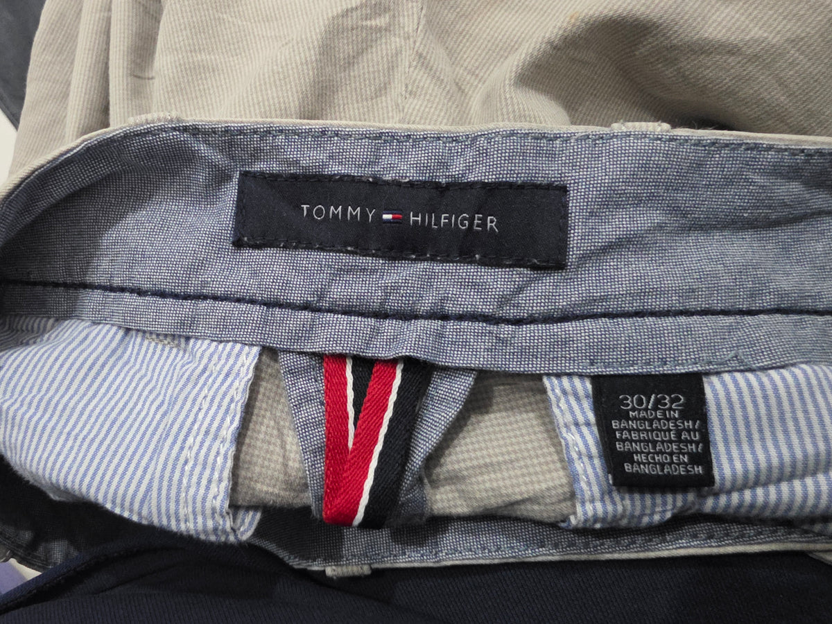 Pantalon Custom Fit Tommy Hilfiger 30x32 Gris (Usado)