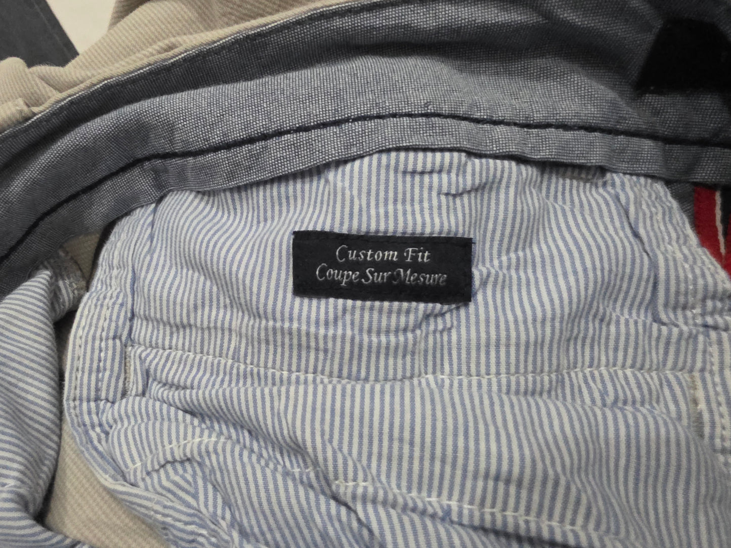 Pantalon Custom Fit Tommy Hilfiger 30x32 Gris (Usado)