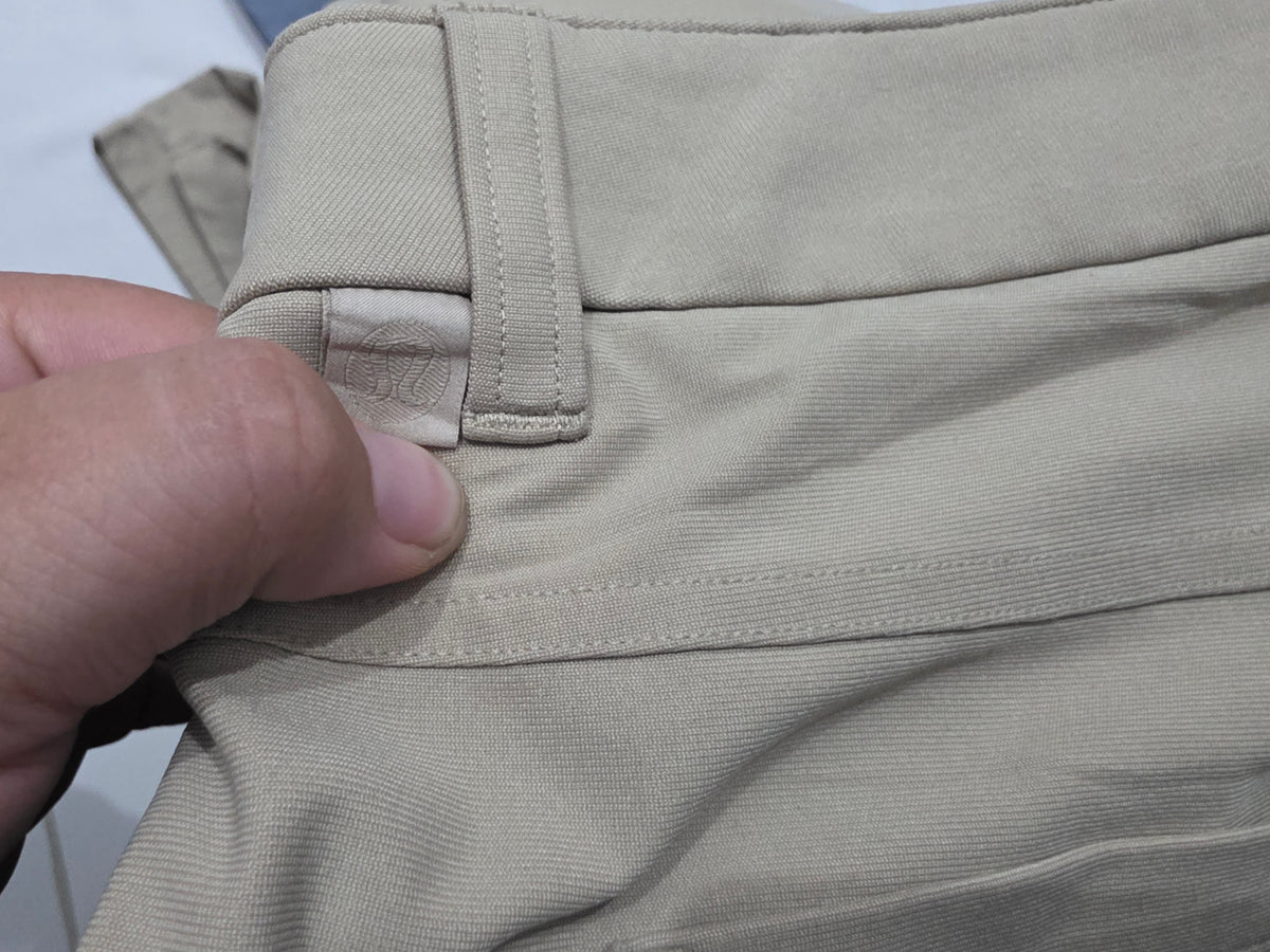 Pantalon Recto Lululemon Talla 38 Cafe (Usado)