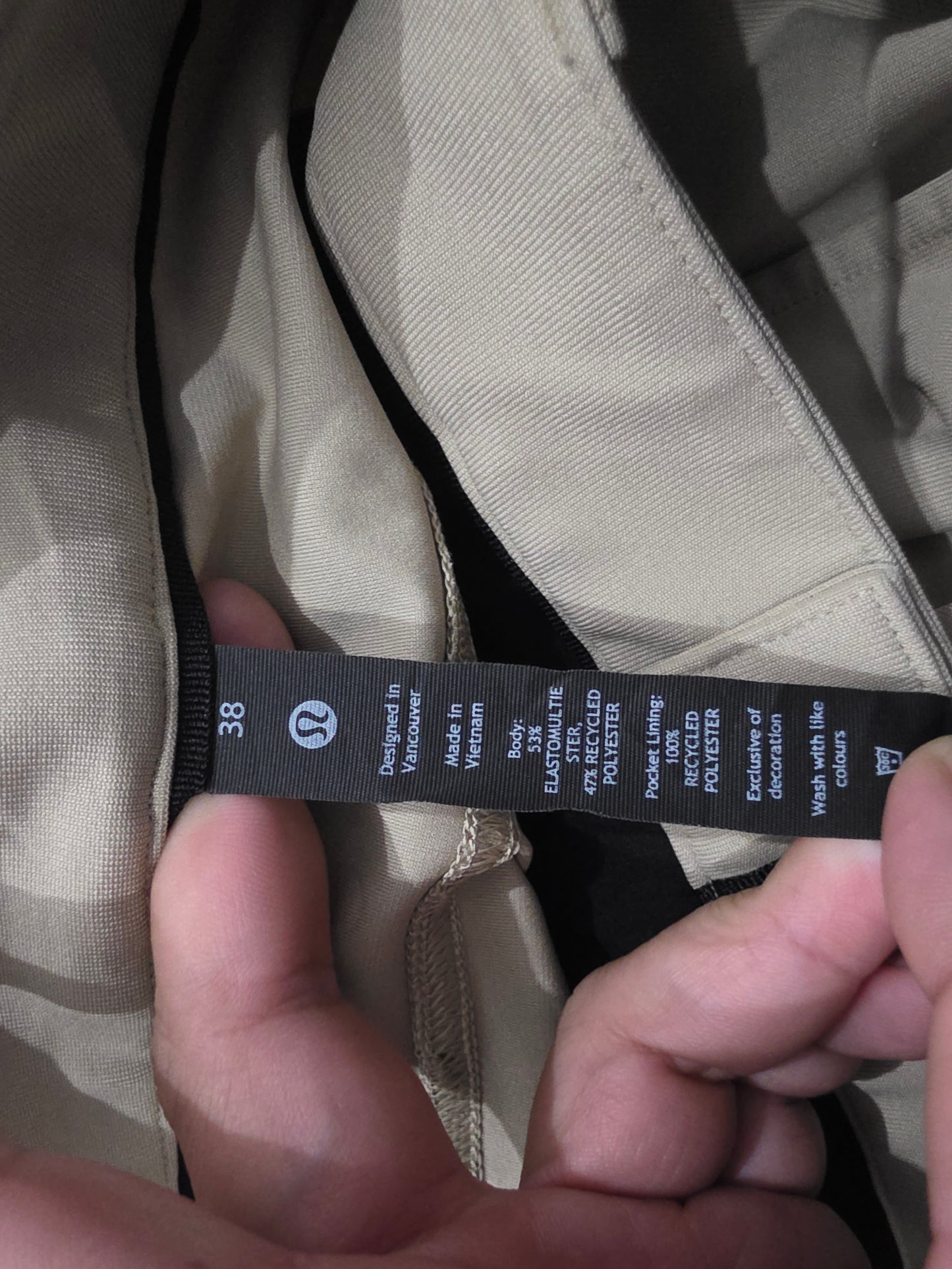 Pantalon Recto Lululemon Talla 38 Cafe (Usado)