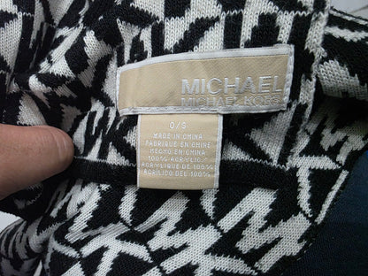 Bufanda Michael Kors Uni Negro Letras (Usado)