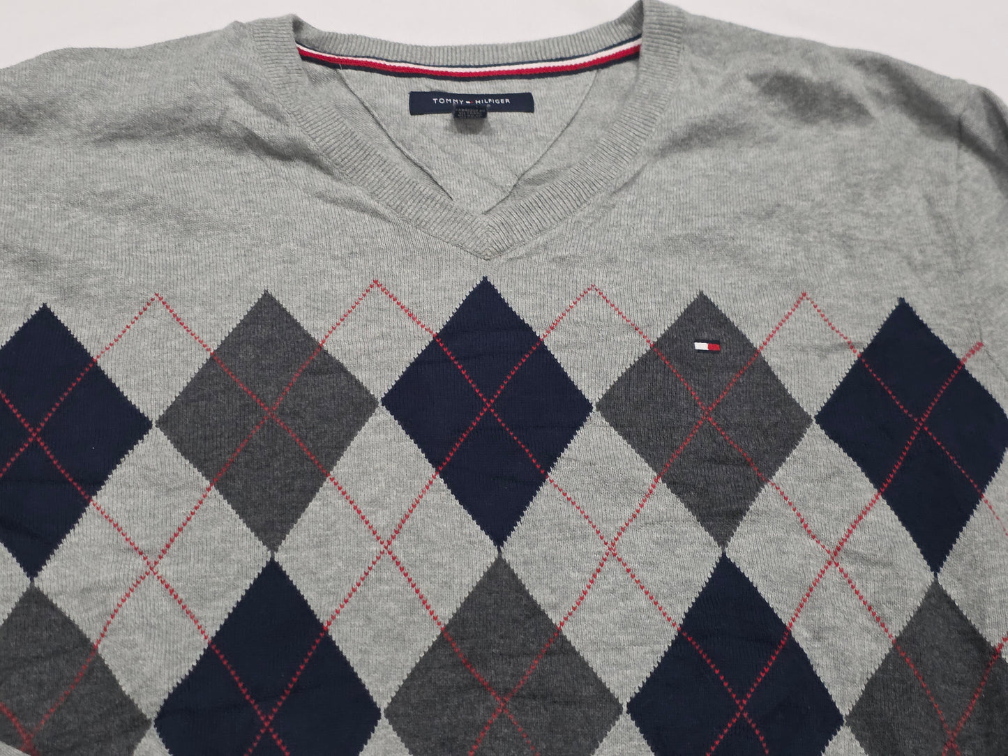 Sueter Tommy Hilfiger Grande L Gris Figuras Cuello V