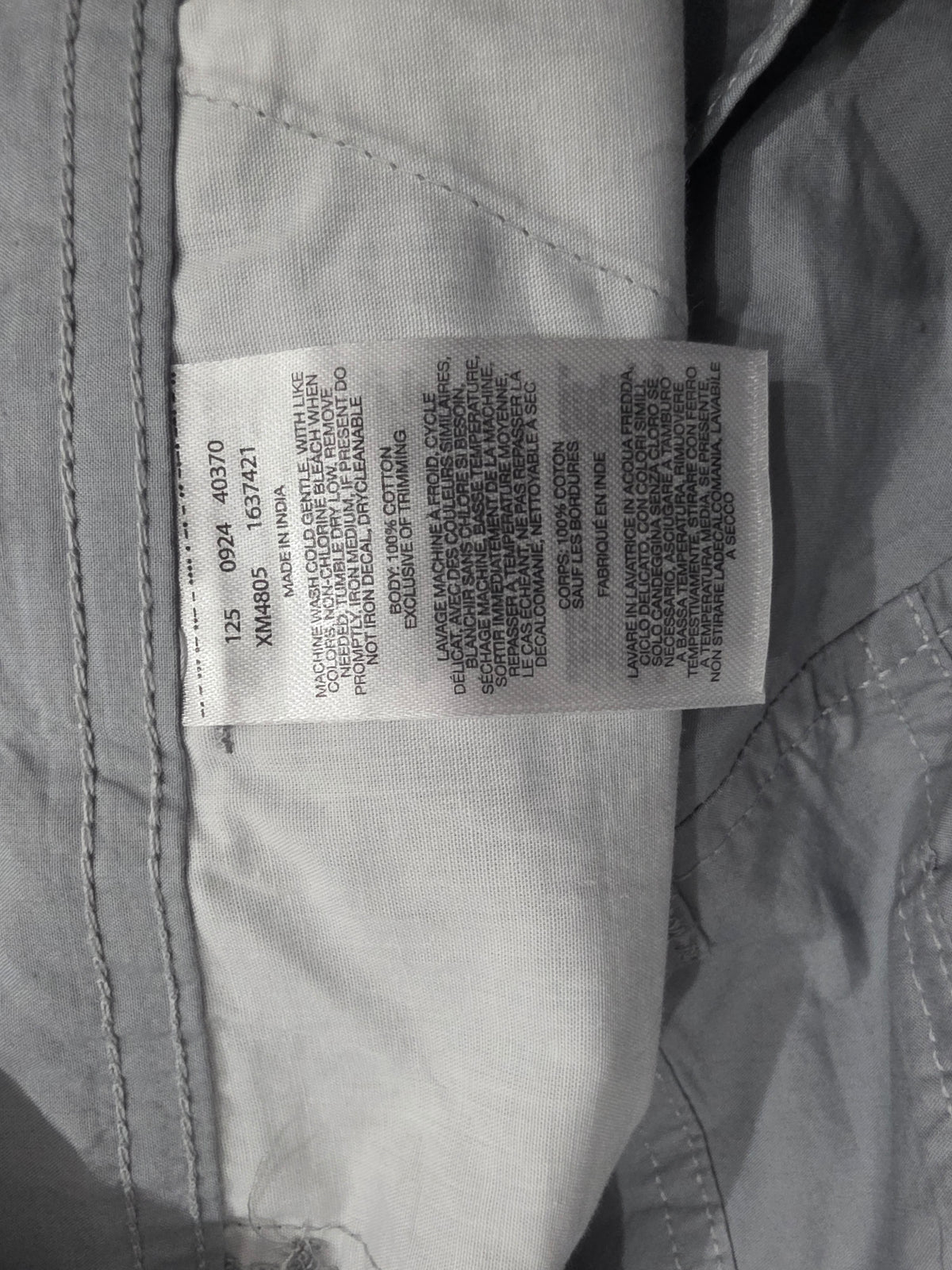 Bermuda Columbia Talla 42 Gris