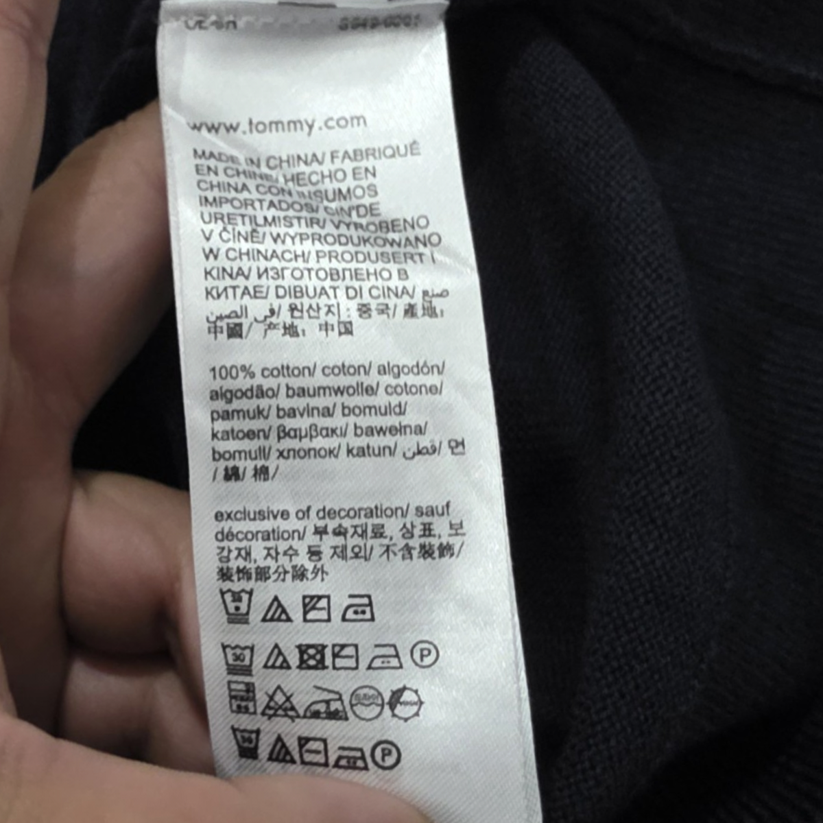Sueter Tommy Hilfiger 2xl Azul Marino Cuello V (Usado)