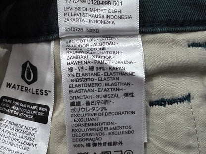 Pantalon Levis 30x32 XX Chino Standard Fit verde (NUEVO)
