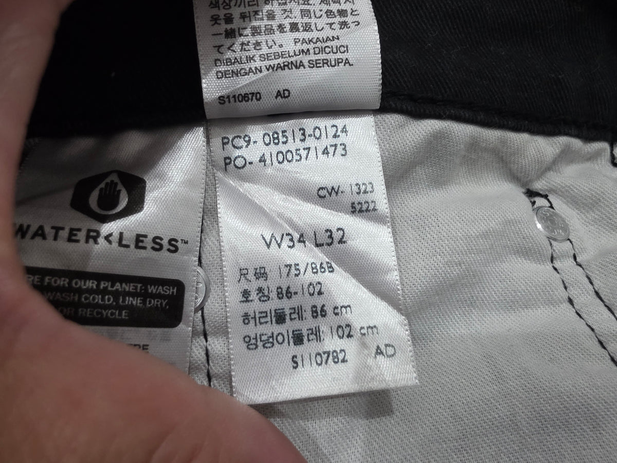 Pantalon Levis 513 34x32 Recto Slim Negro Deslavado (Usado)