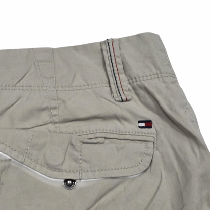 Bermuda Cargo Tommy Hilfiger Talla 33 Caqui (Usado)