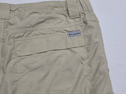 Bermuda Columbia Talla 36 Caqui (Usado)