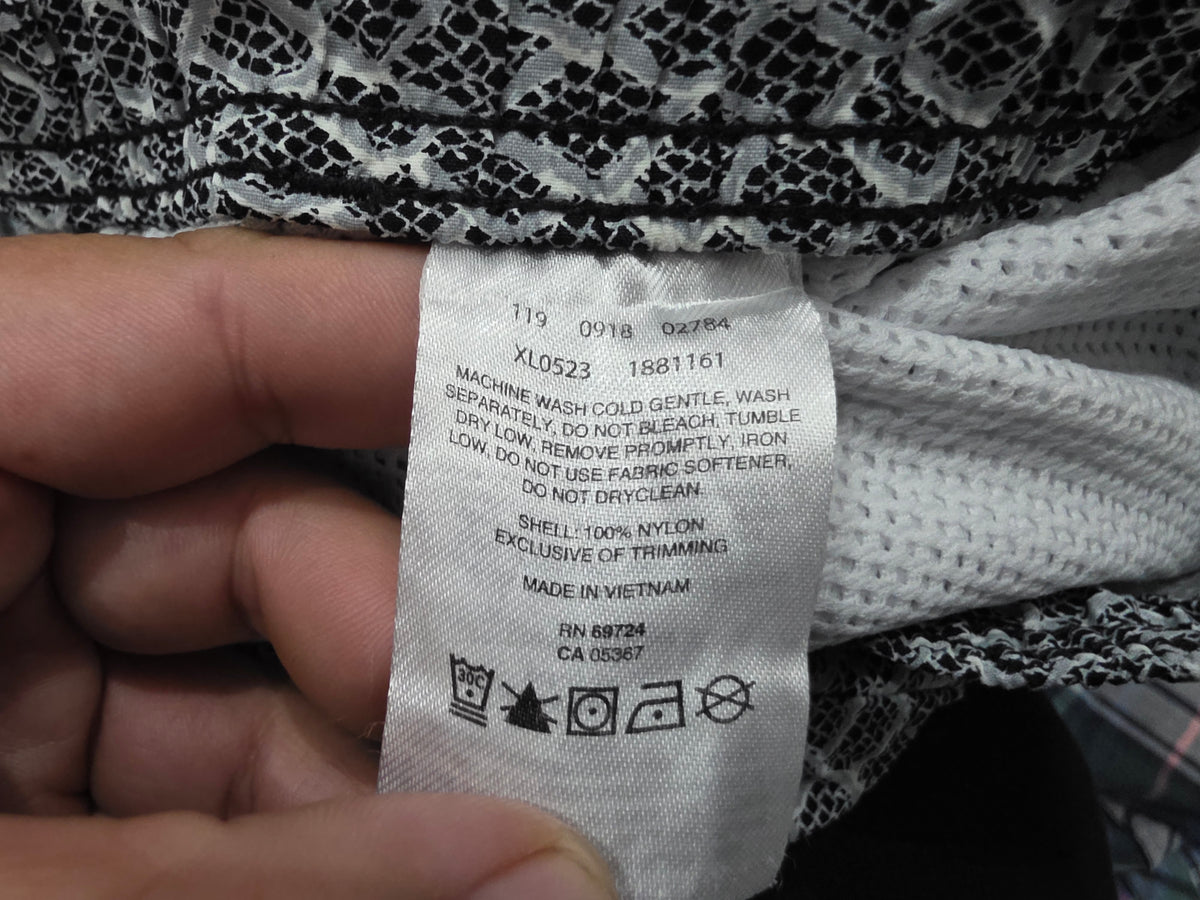 Short Columbia Grande L Gris Figuras (Usado)